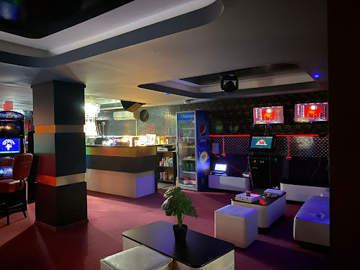 House of Games by Dariosergio